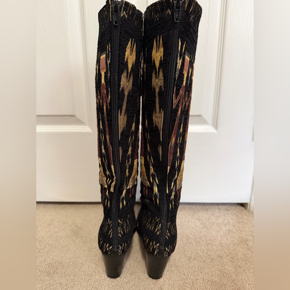 Southwestern Tapestry Boots Black & Gold Tribal Design Mid Heel Women’s 36 US 6 - Picture 5 of 8